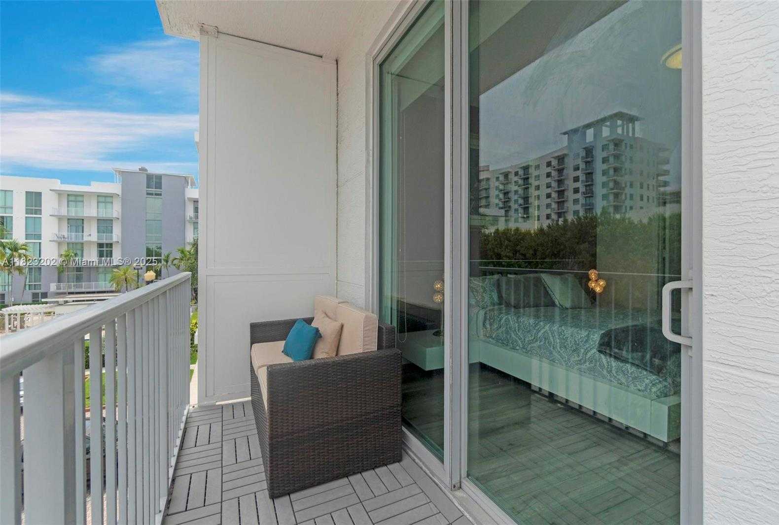 Small Image of 2138 VAN BUREN ST #605, Hollywood Number 13