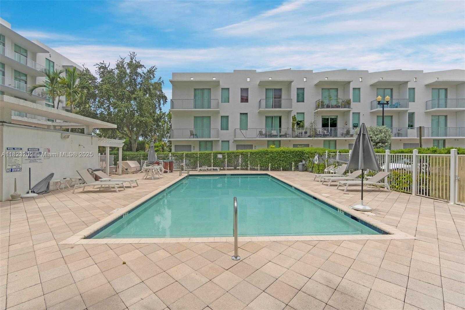 Small Image of 2138 VAN BUREN ST #605, Hollywood Number 2