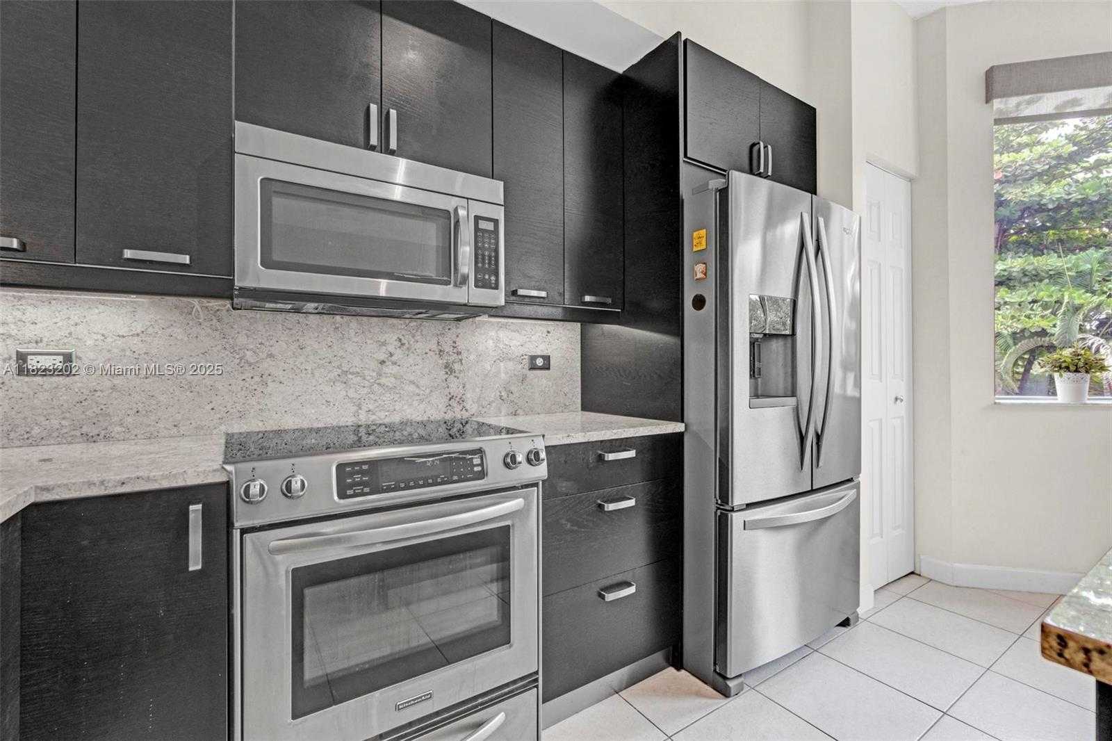 Small Image of 2138 VAN BUREN ST #605, Hollywood Number 7