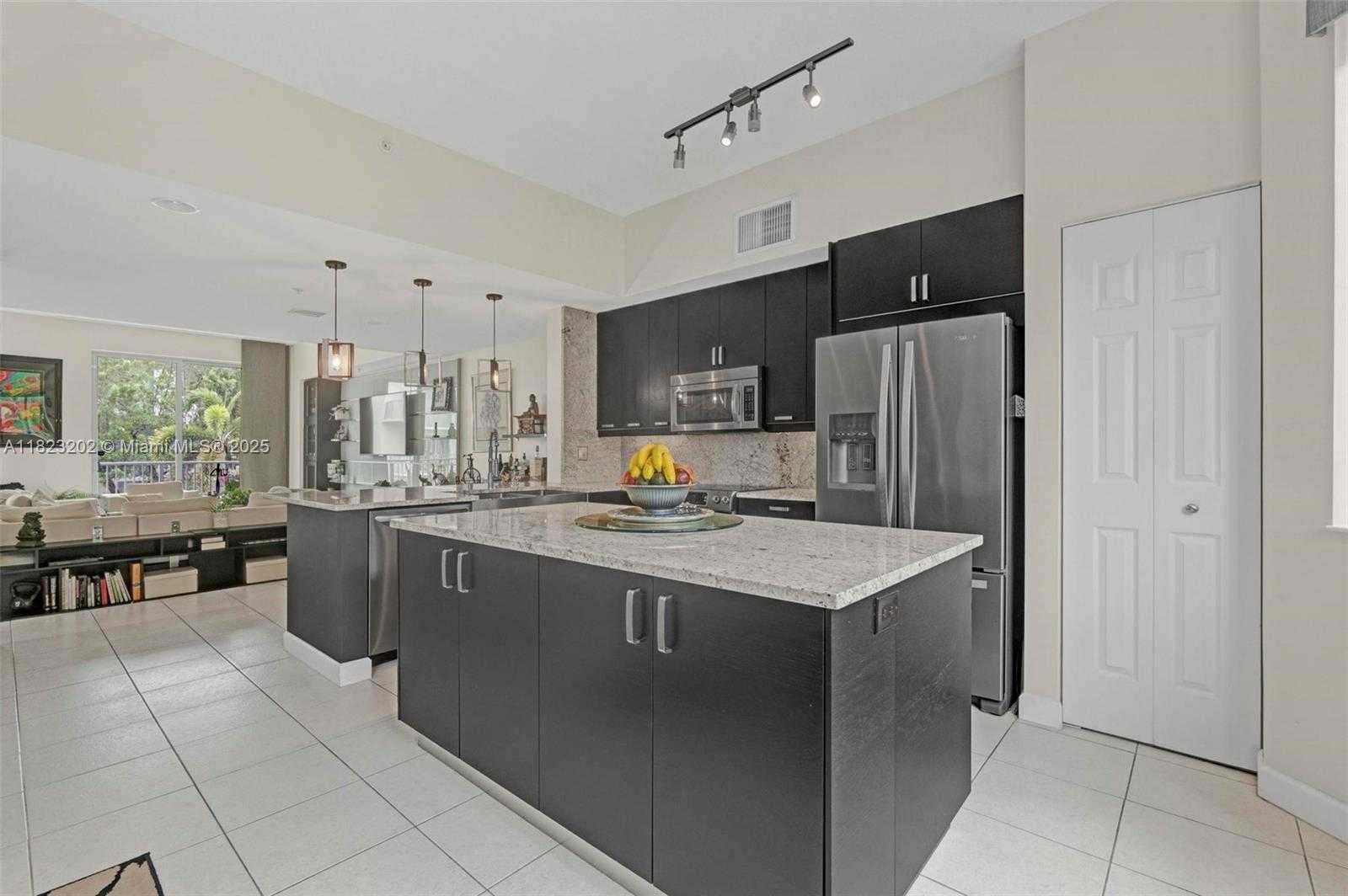 Small Image of 2138 VAN BUREN ST #605, Hollywood Number 9