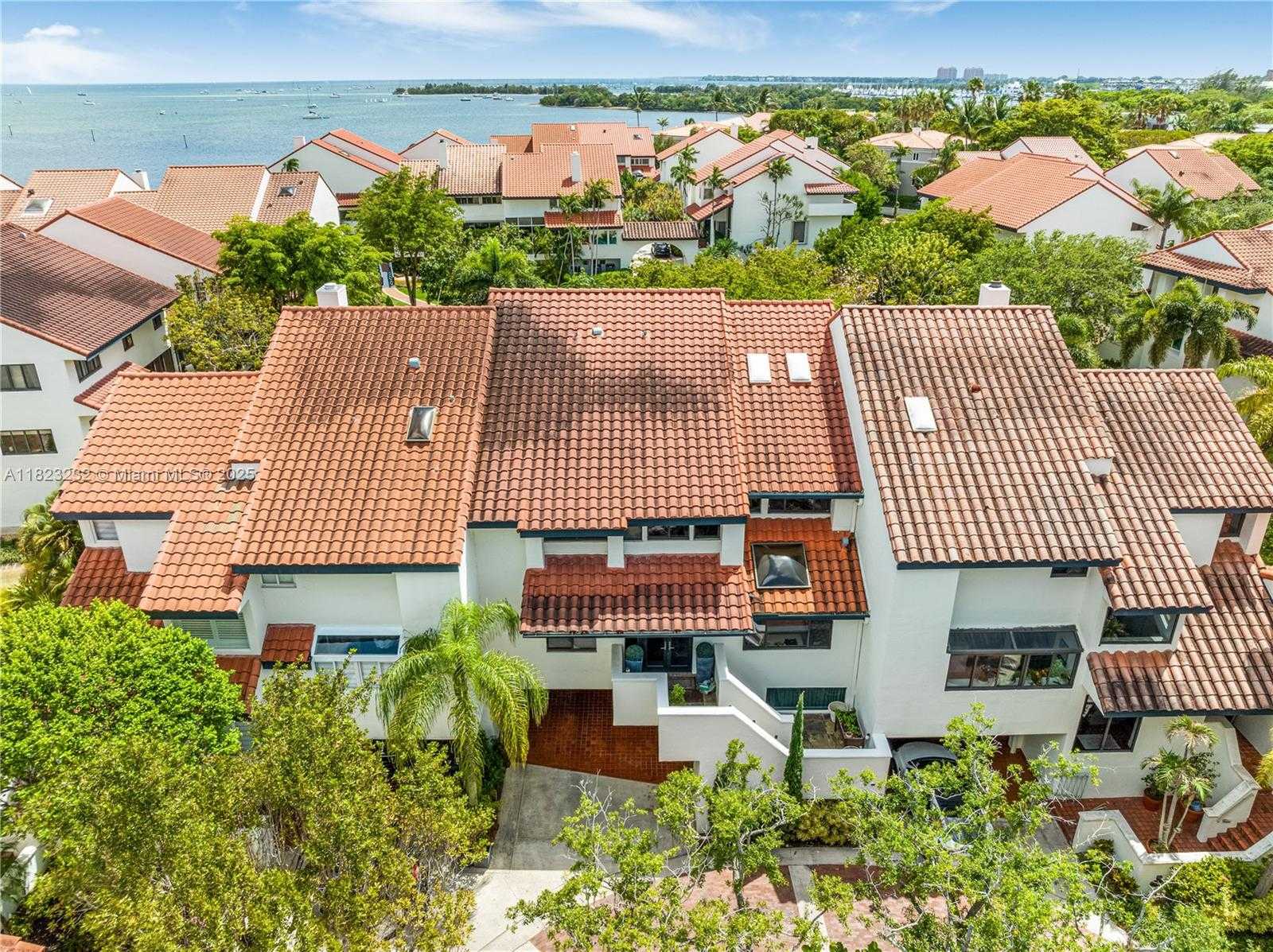 Small Image of 2000 SOUTH BAYSHORE DR #47, Miami Number 33