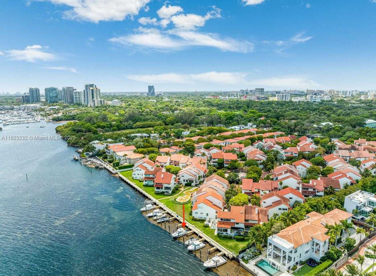 Small Image of 2000 SOUTH BAYSHORE DR #47, Miami Number 37