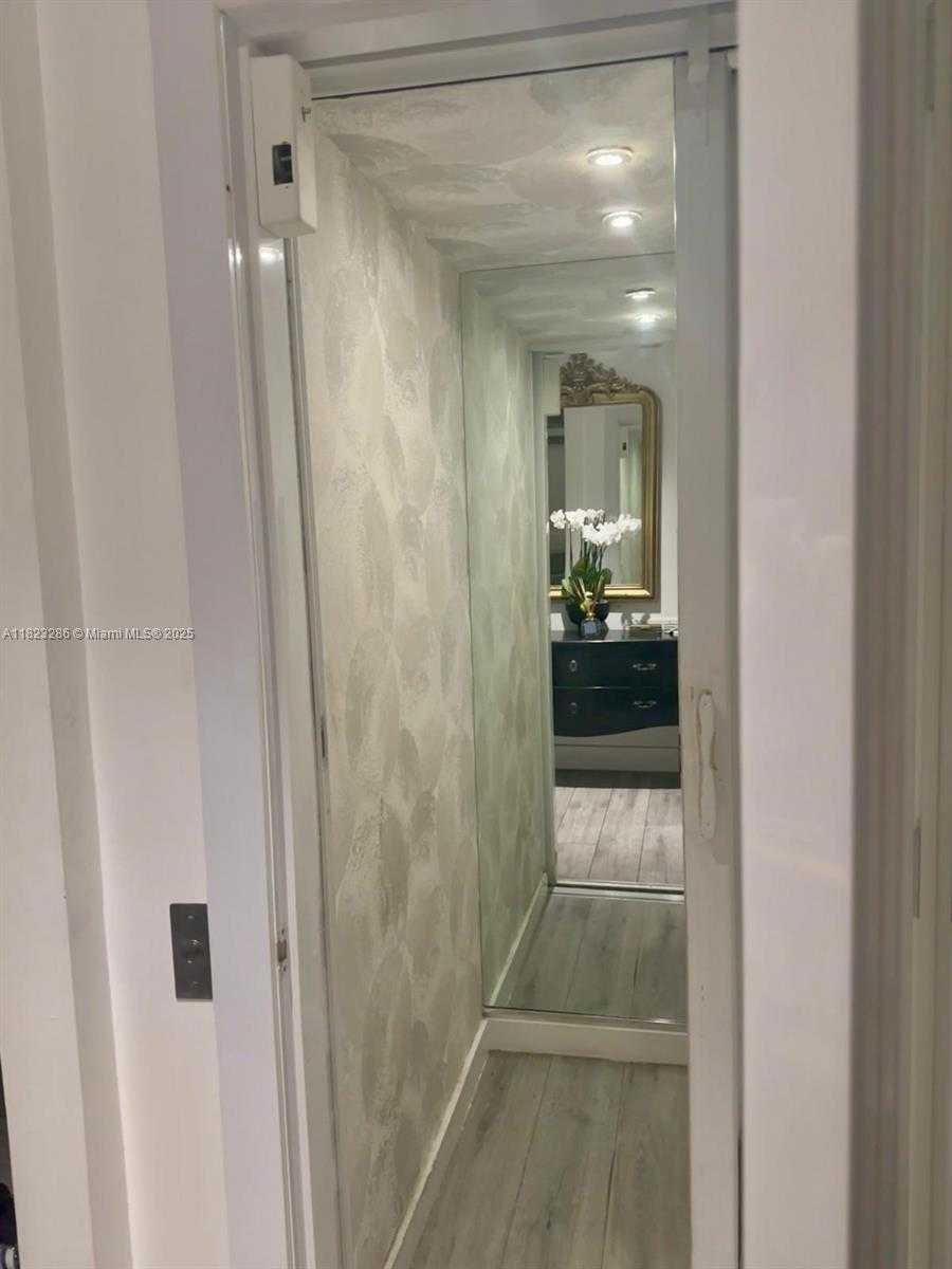 Small Image of 1150 98TH ST #10, Bay Harbor Islands Number 21