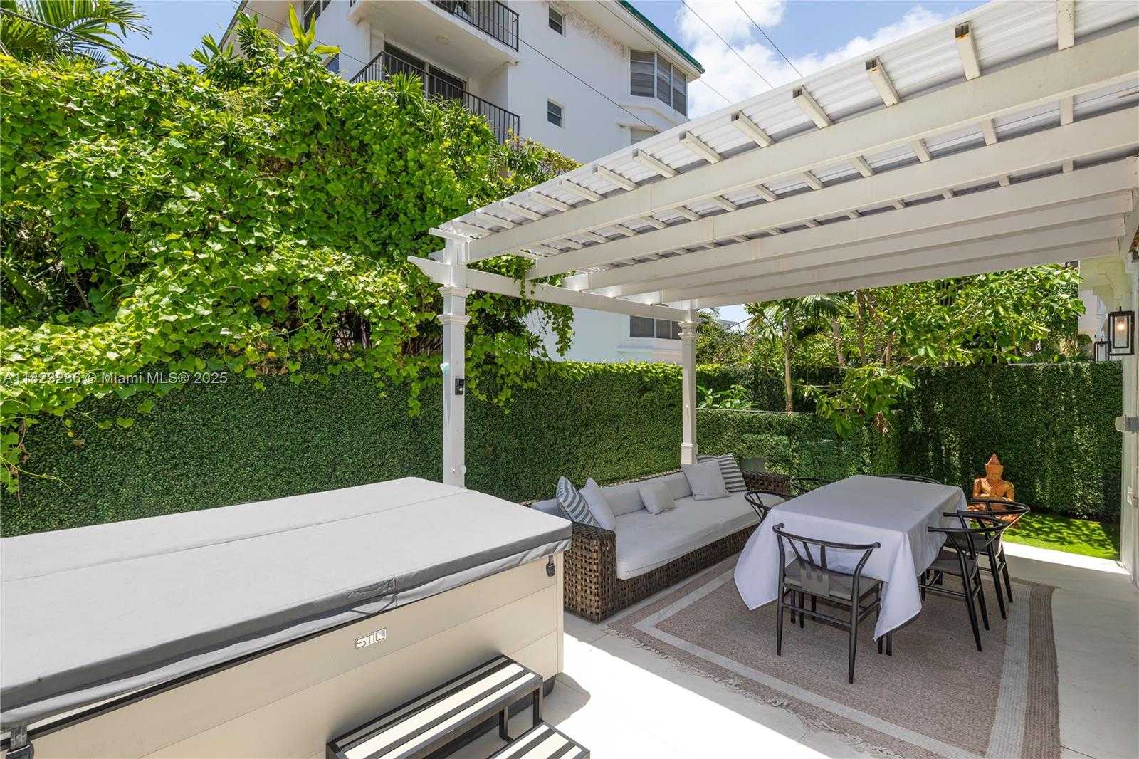 Small Image of 1150 98TH ST #10, Bay Harbor Islands Number 32
