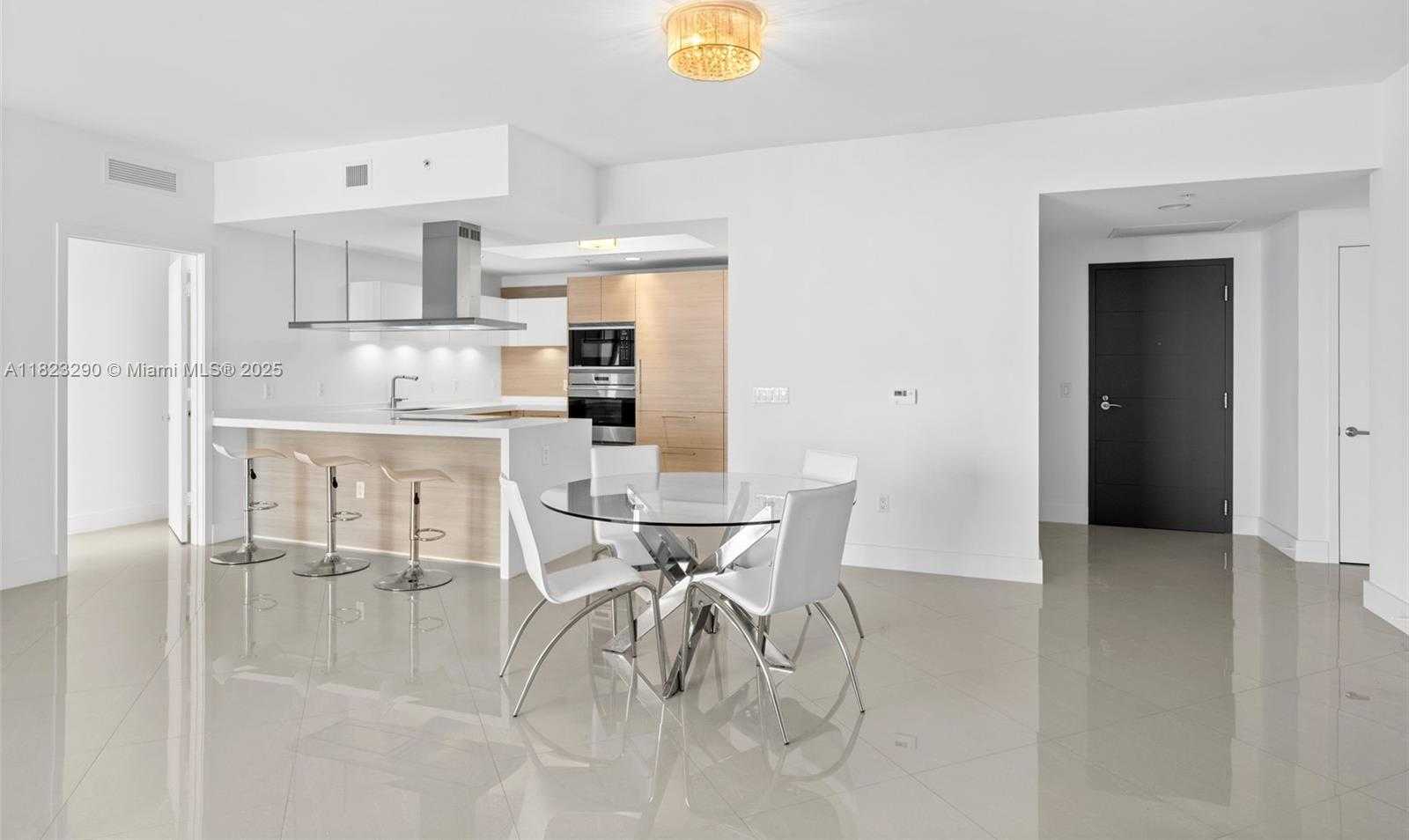 Small Image of 17301 BISCAYNE BLVD #1704, North Miami Beach Number 12