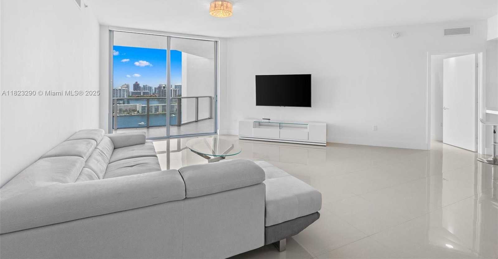 Small Image of 17301 BISCAYNE BLVD #1704, North Miami Beach Number 13