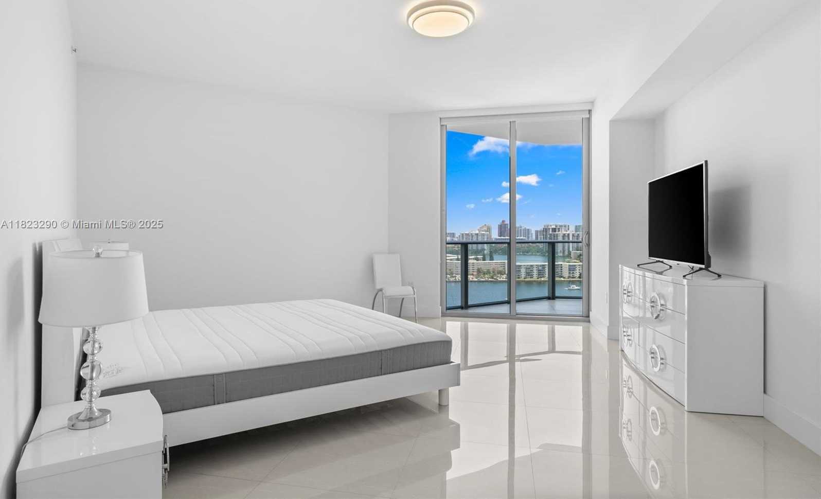 Small Image of 17301 BISCAYNE BLVD #1704, North Miami Beach Number 15