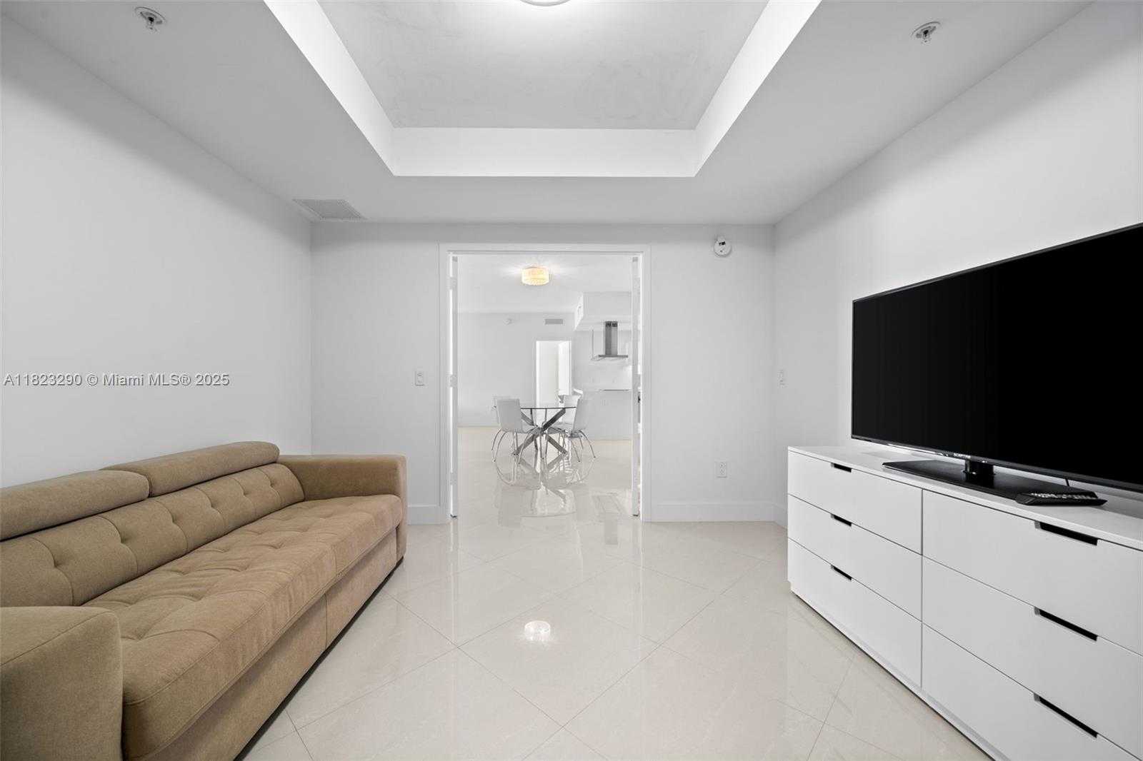 Small Image of 17301 BISCAYNE BLVD #1704, North Miami Beach Number 29
