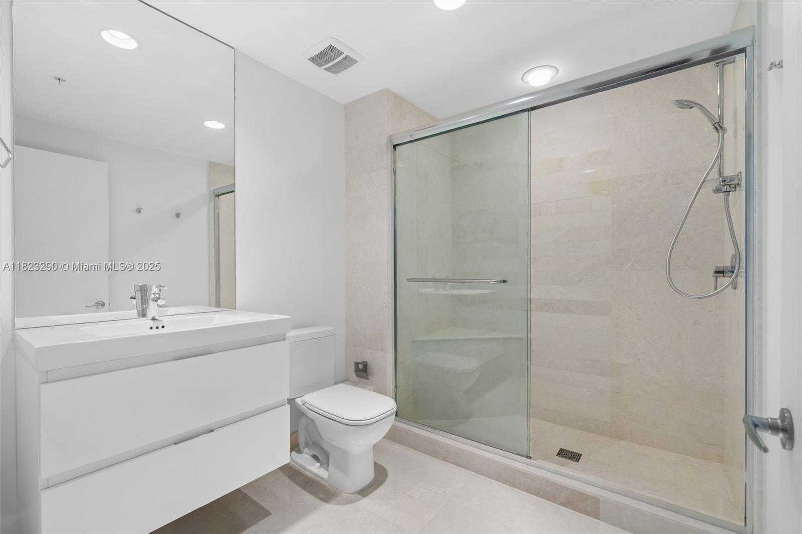 Small Image of 17301 BISCAYNE BLVD #1704, North Miami Beach Number 30
