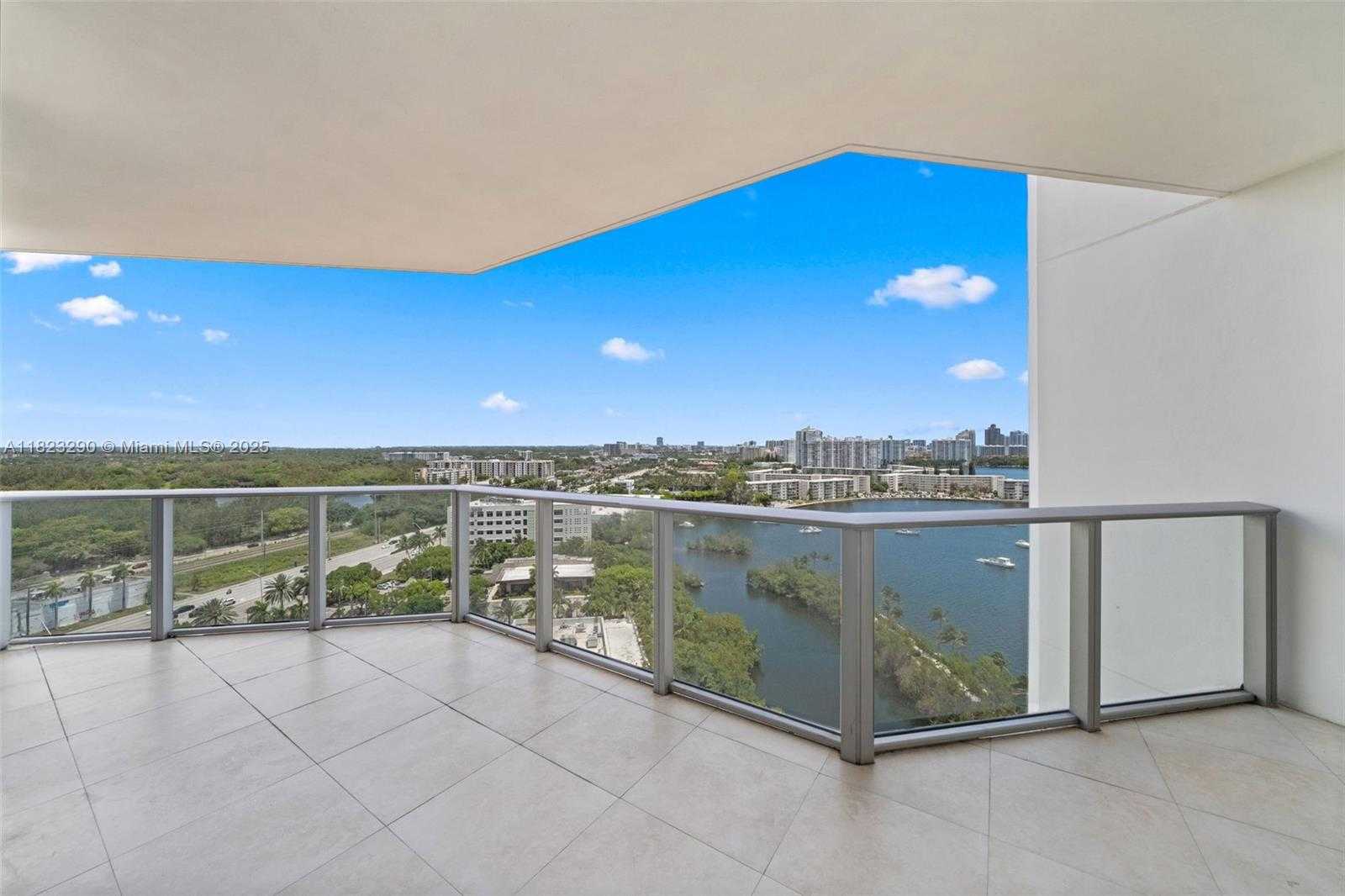 Small Image of 17301 BISCAYNE BLVD #1704, North Miami Beach Number 7
