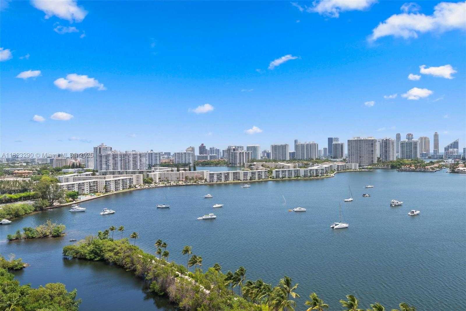 Small Image of 17301 BISCAYNE BLVD #1704, North Miami Beach Number 9