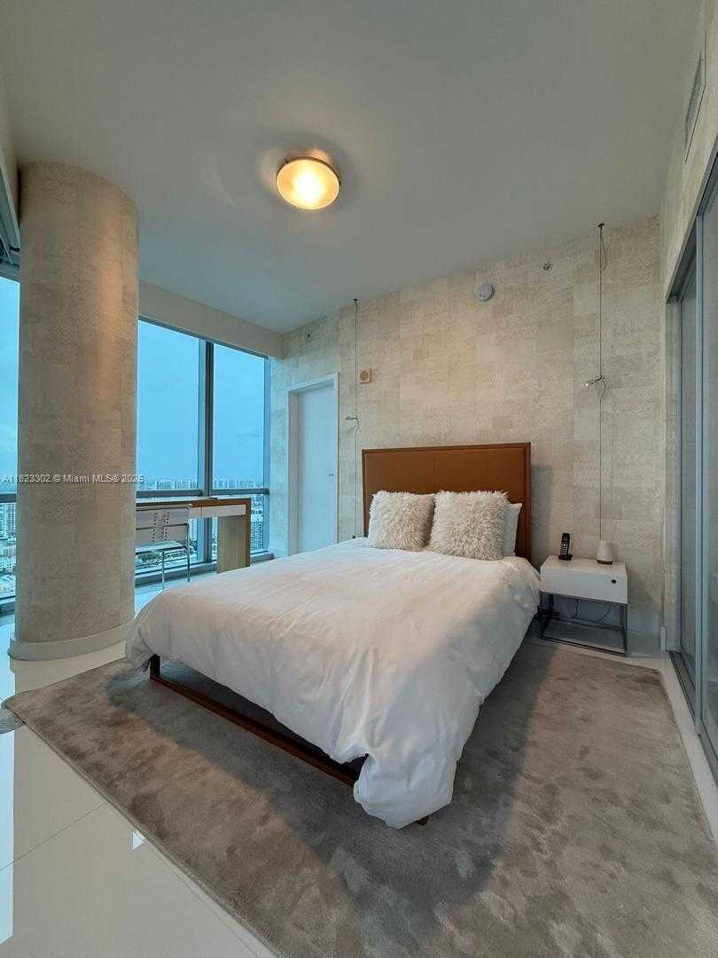 Small Image of 17121 COLLINS AVE #3701, Sunny Isles Beach Number 12