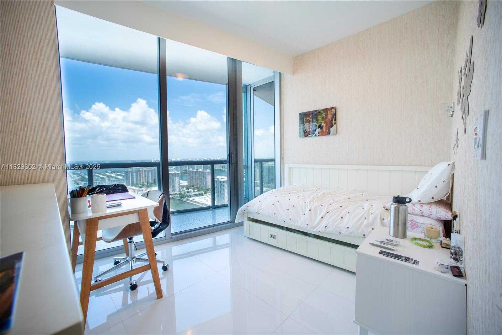 Small Image of 17121 COLLINS AVE #3701, Sunny Isles Beach Number 13