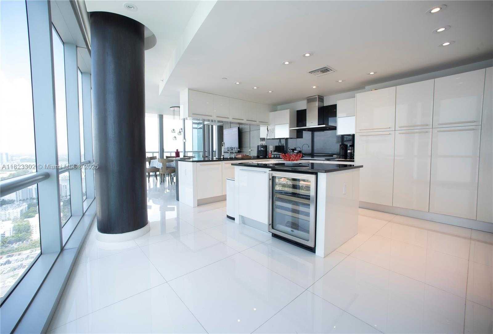 Small Image of 17121 COLLINS AVE #3701, Sunny Isles Beach Number 3