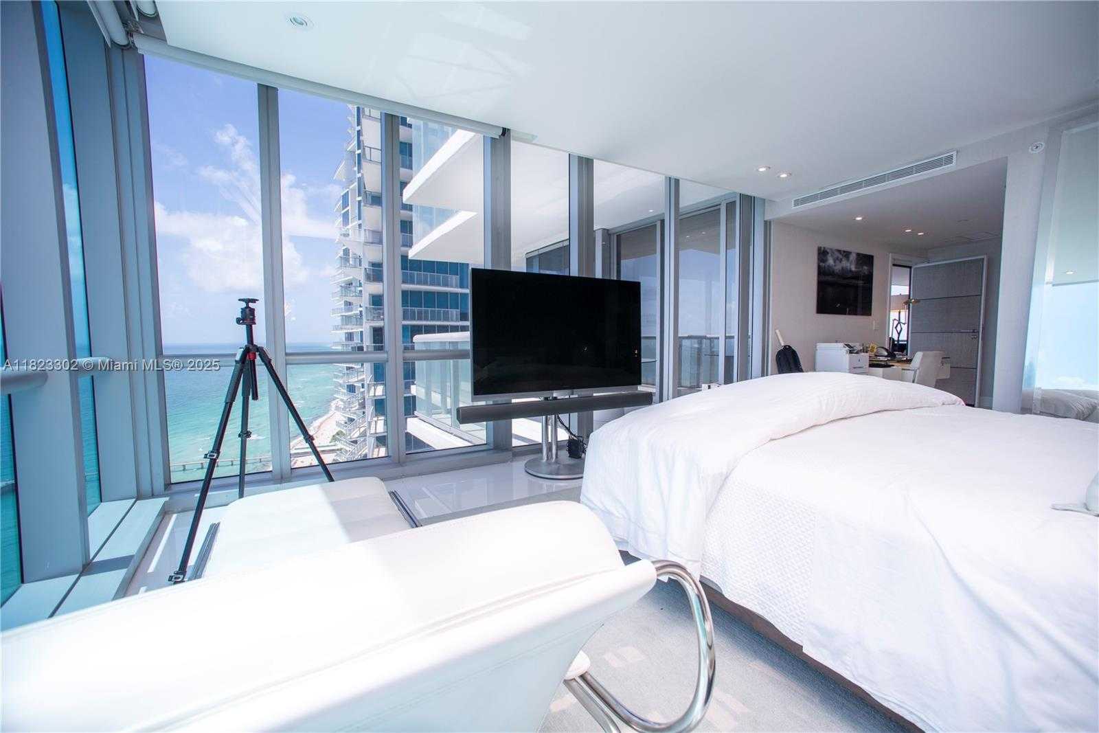 Small Image of 17121 COLLINS AVE #3701, Sunny Isles Beach Number 9