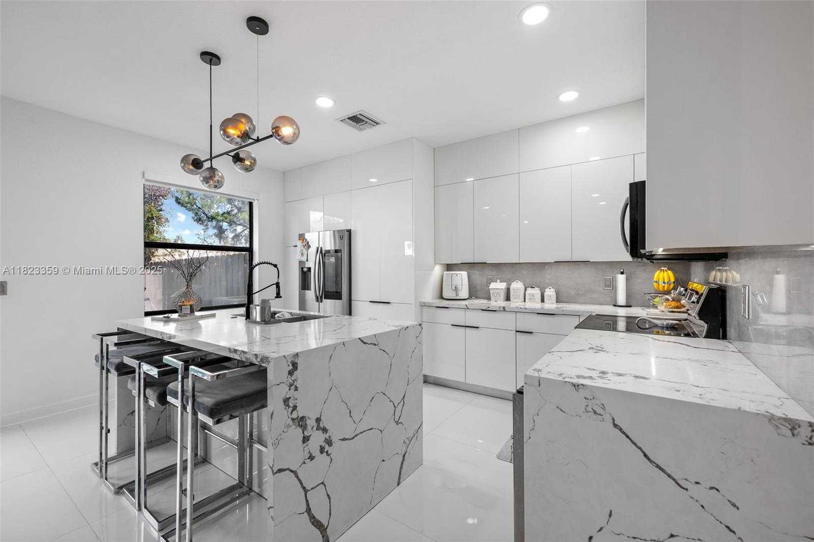 Small Image of 8780 NORTH WEST 116TH PATH, Doral Number 17