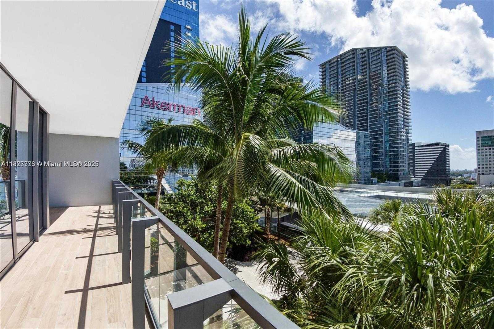 Small Image of 68 SOUTH EAST 6TH ST #806, Miami Number 14