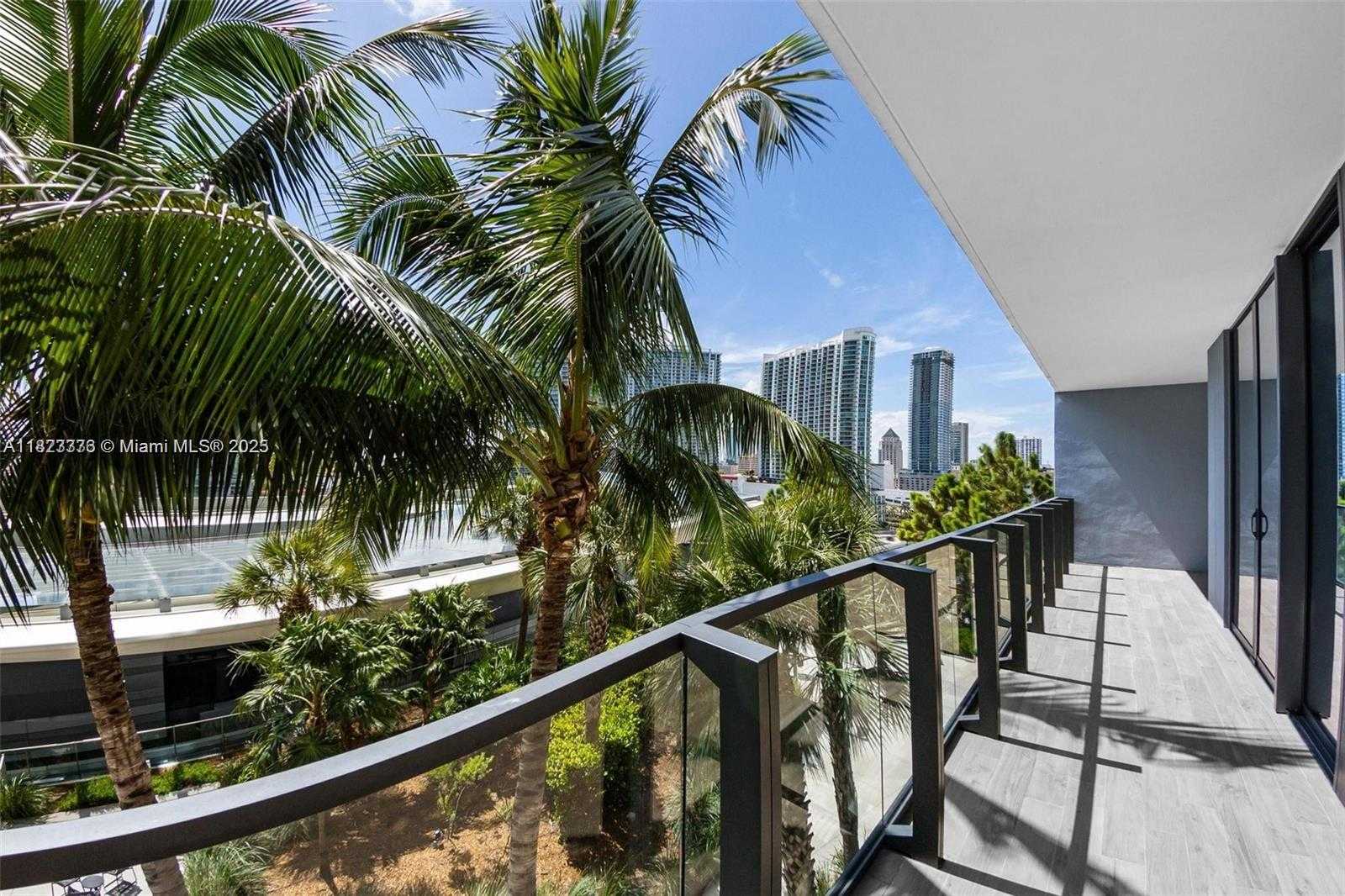 Small Image of 68 SOUTH EAST 6TH ST #806, Miami Number 16