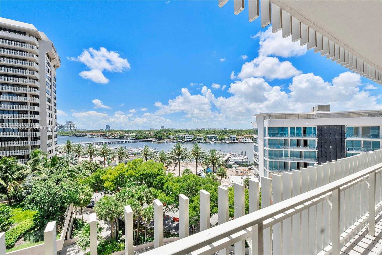 Small Image of 3 GROVE ISLE DR #C706, Miami Number 24