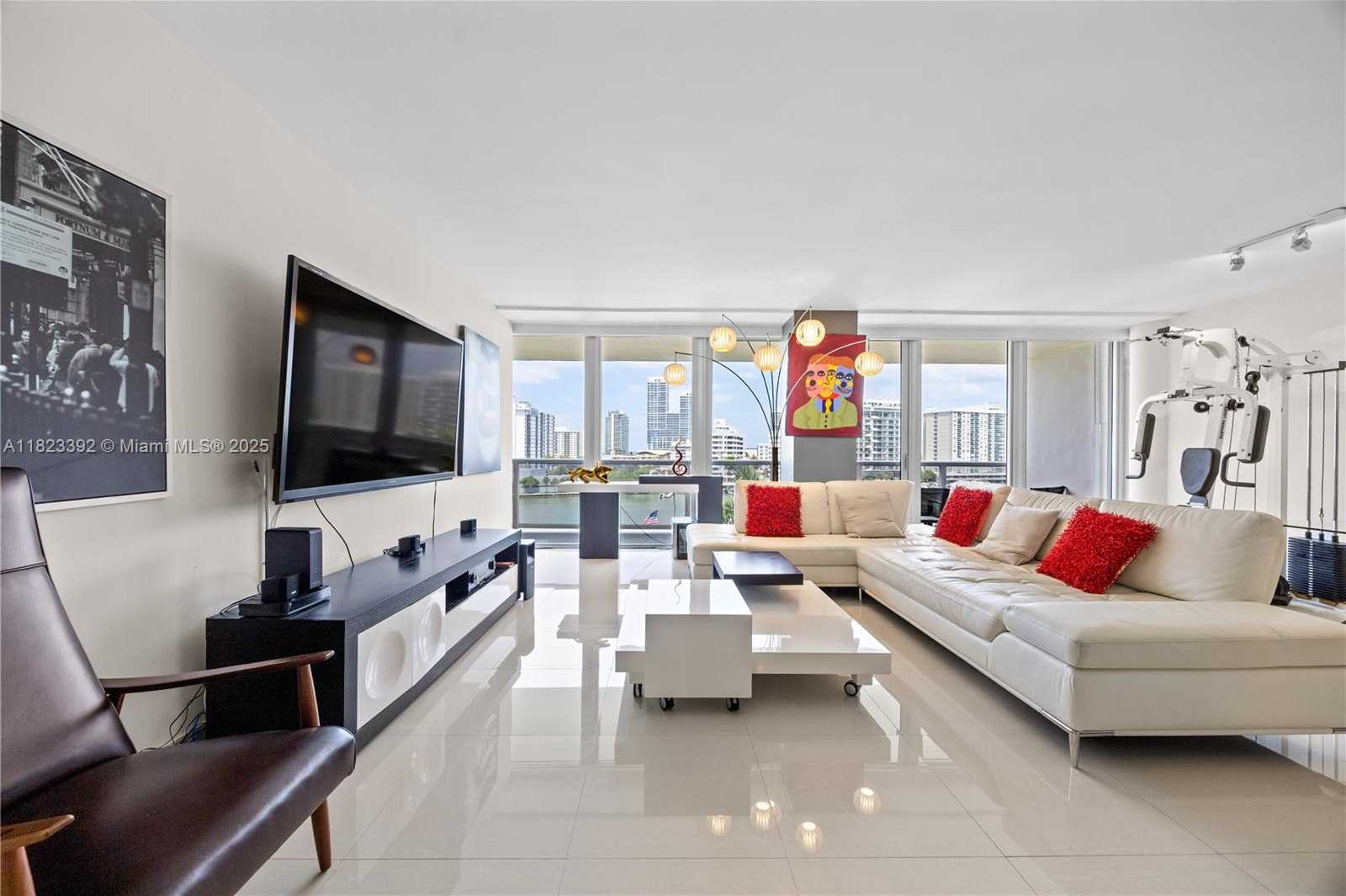 Small Image of 900 BAY DR #620,622, & 624, Miami Beach Number 10