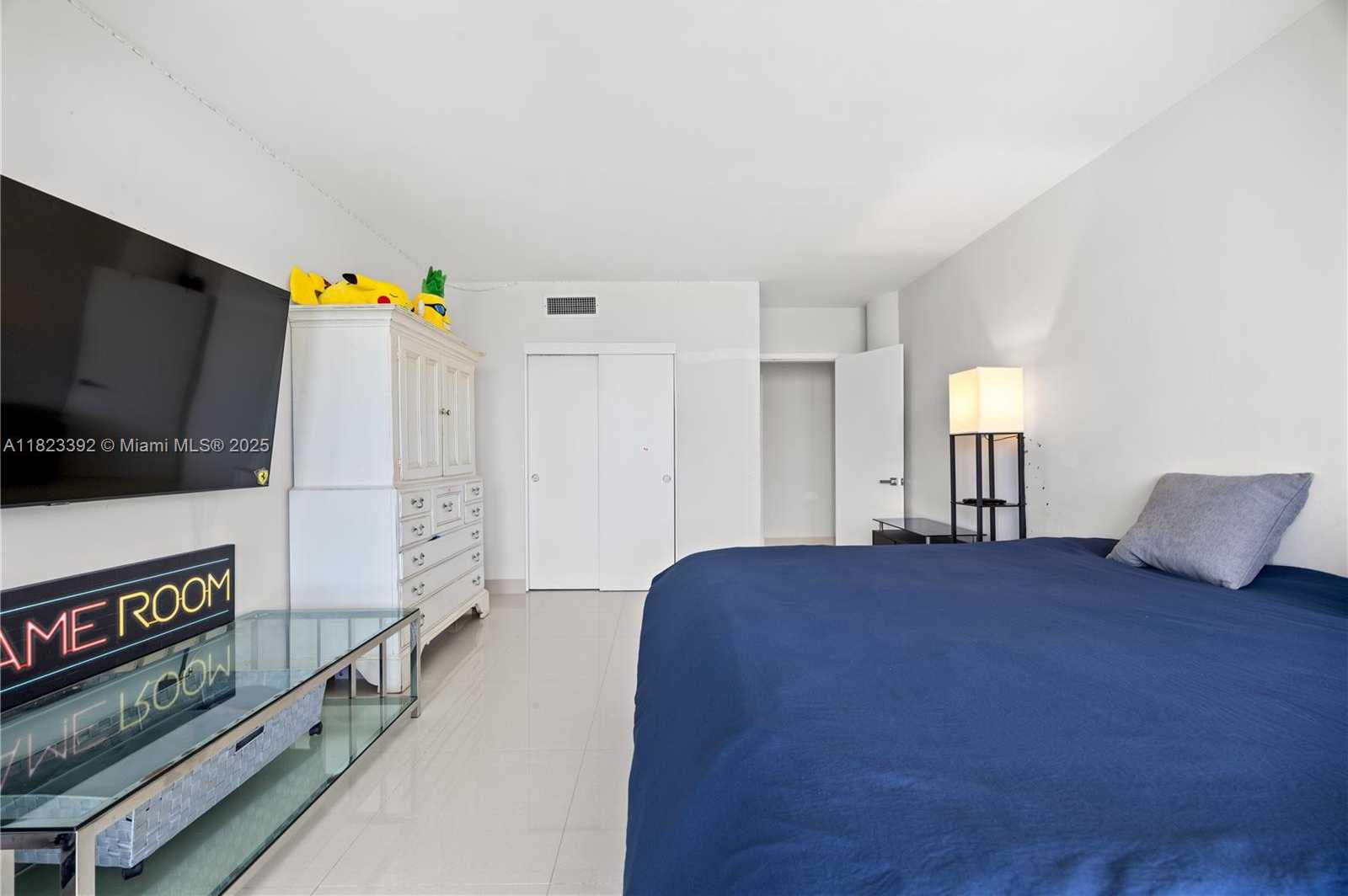 Small Image of 900 BAY DR #620,622, & 624, Miami Beach Number 22