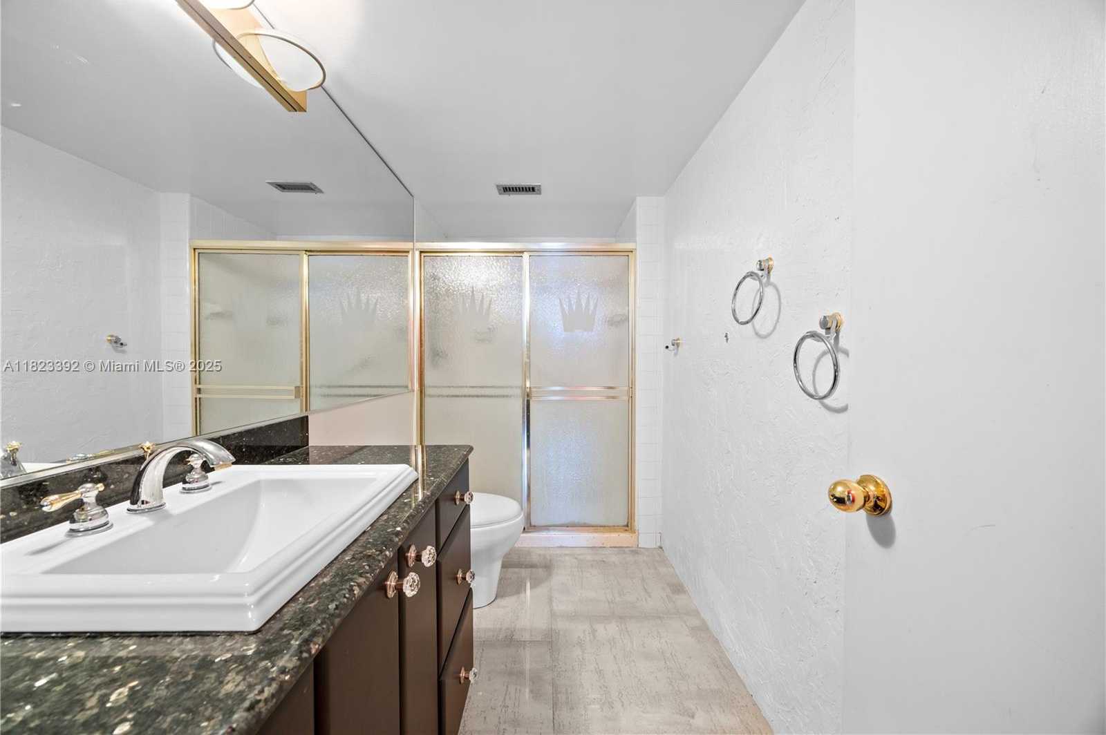 Small Image of 900 BAY DR #620,622, & 624, Miami Beach Number 30