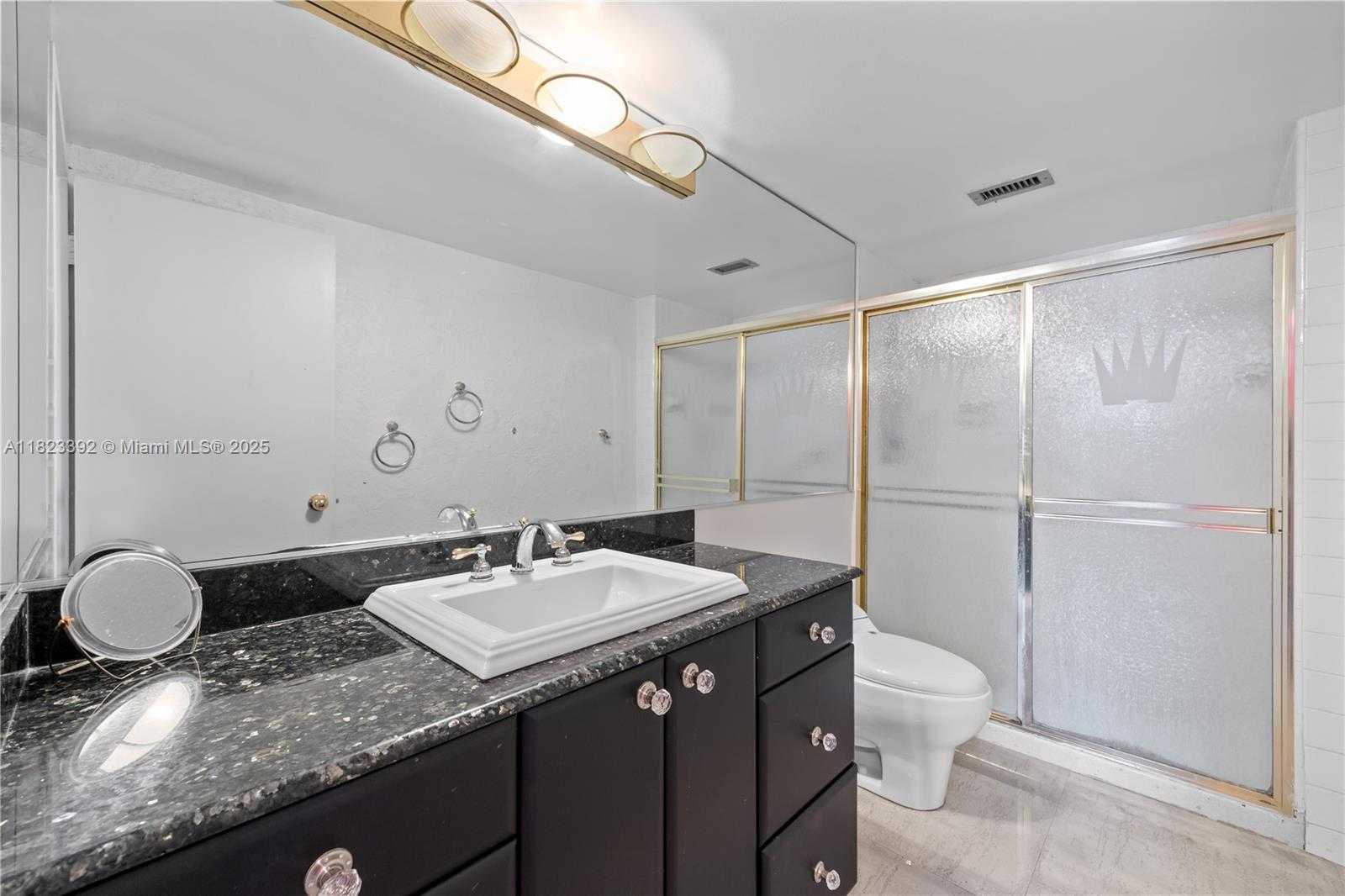 Small Image of 900 BAY DR #620,622, & 624, Miami Beach Number 35