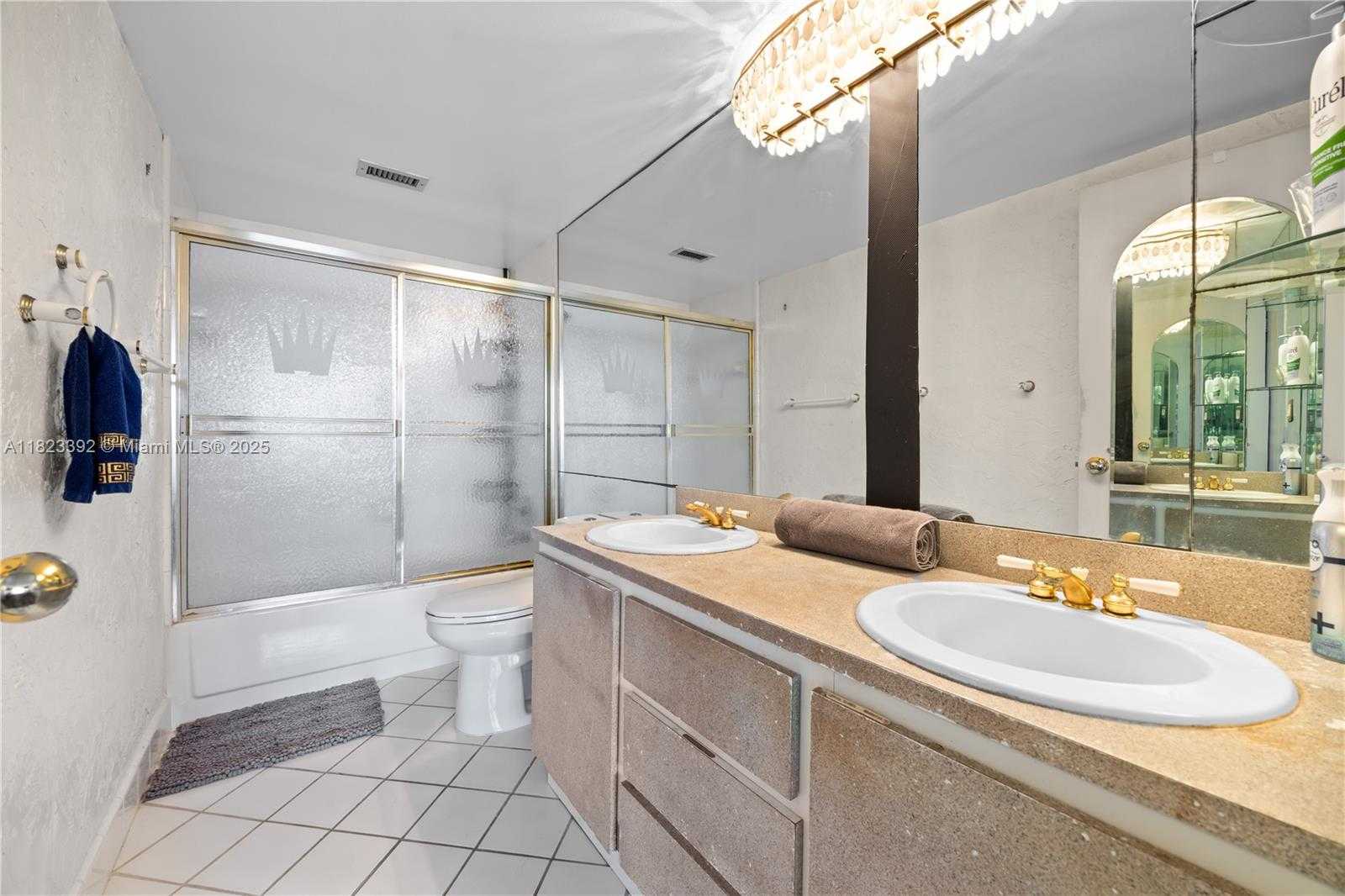 Small Image of 900 BAY DR #620,622, & 624, Miami Beach Number 41