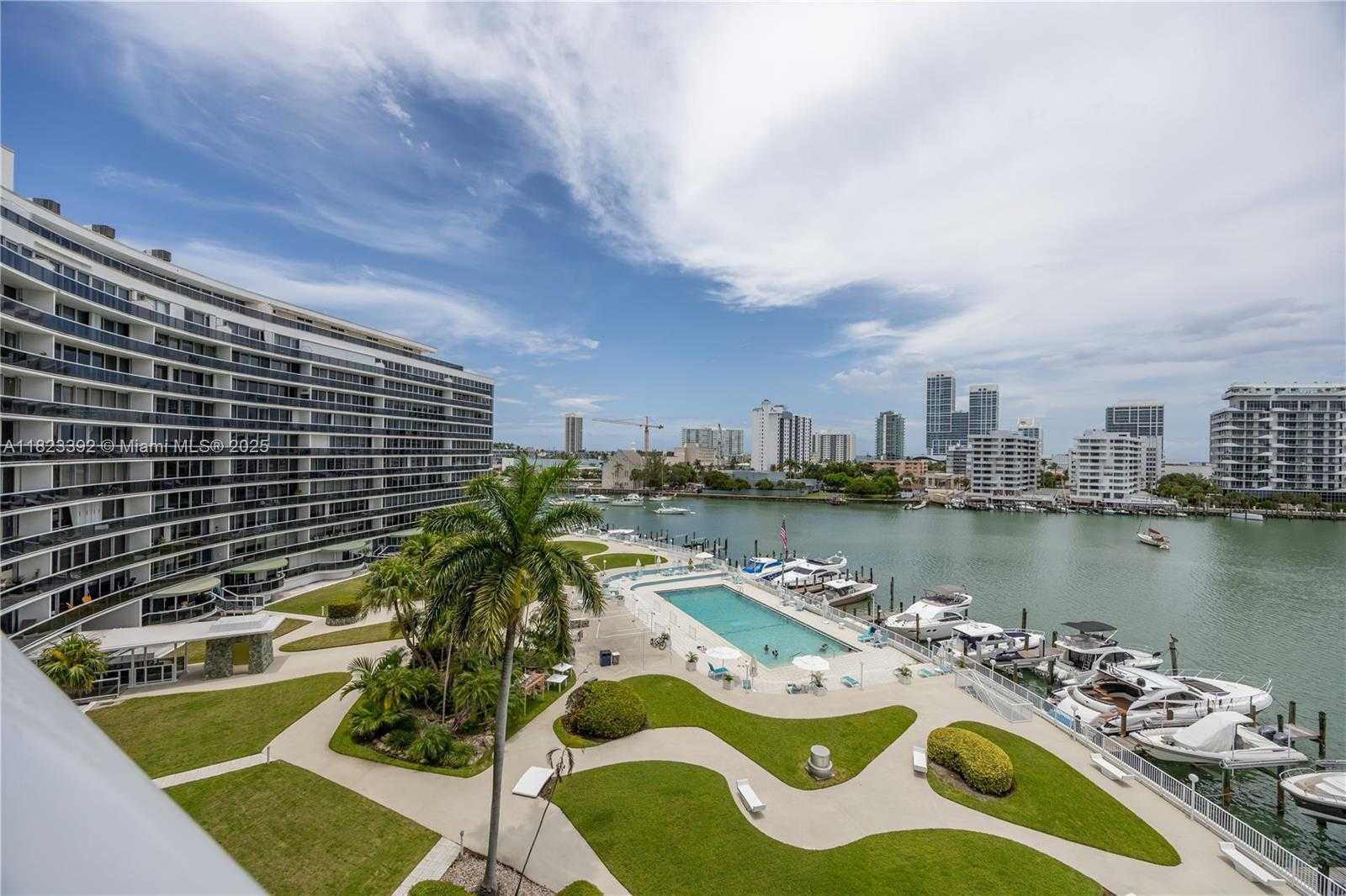 Small Image of 900 BAY DR #620,622, & 624, Miami Beach Number 46