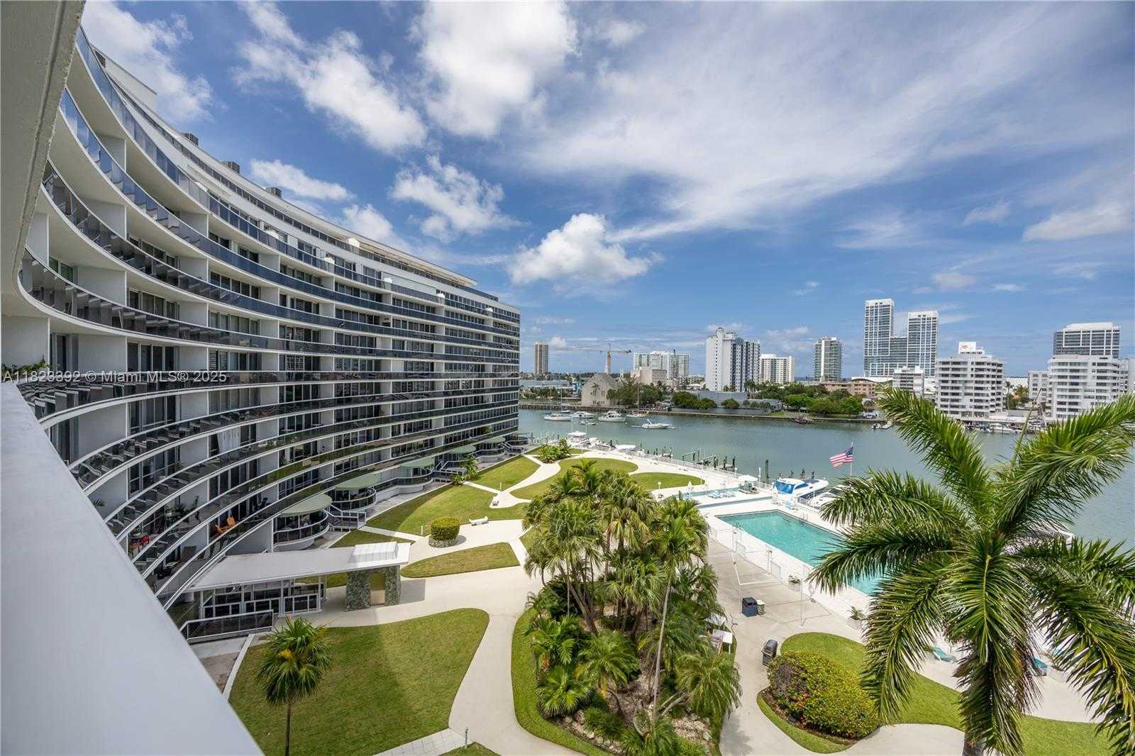 Small Image of 900 BAY DR #620,622, & 624, Miami Beach Number 61