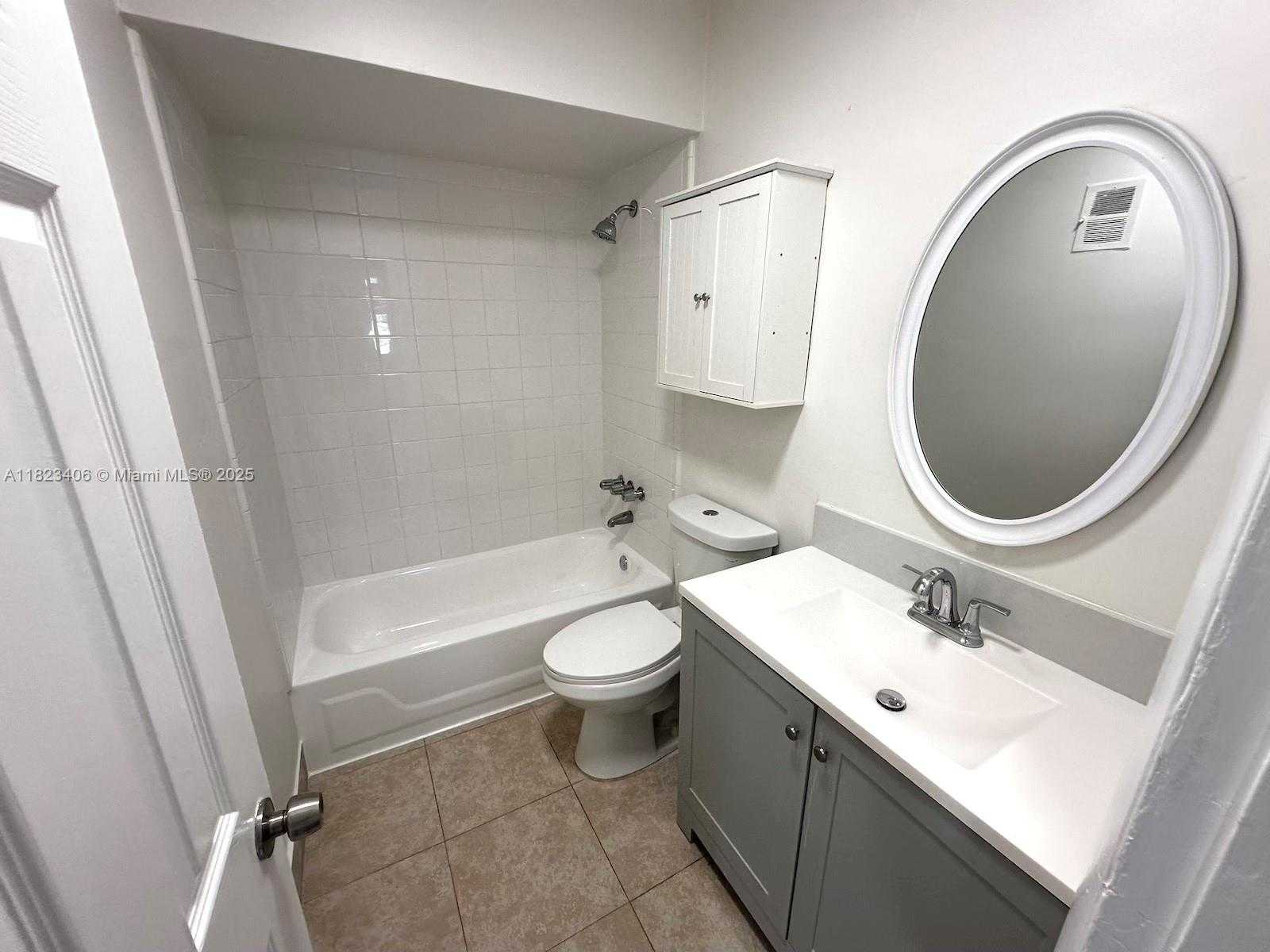 Small Image of 6881 WEST 16TH DR, Hialeah Number 17