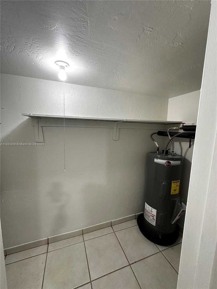 Small Image of 6881 WEST 16TH DR, Hialeah Number 22