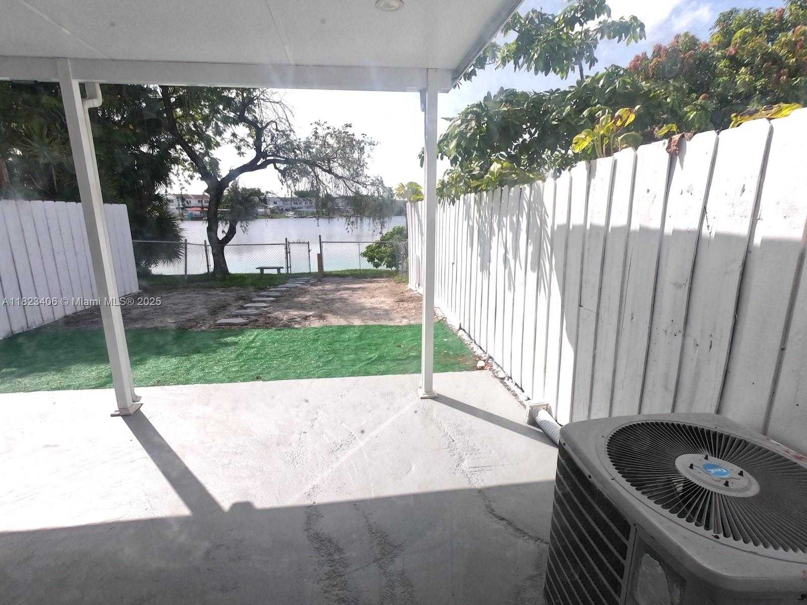 Small Image of 6881 WEST 16TH DR, Hialeah Number 48