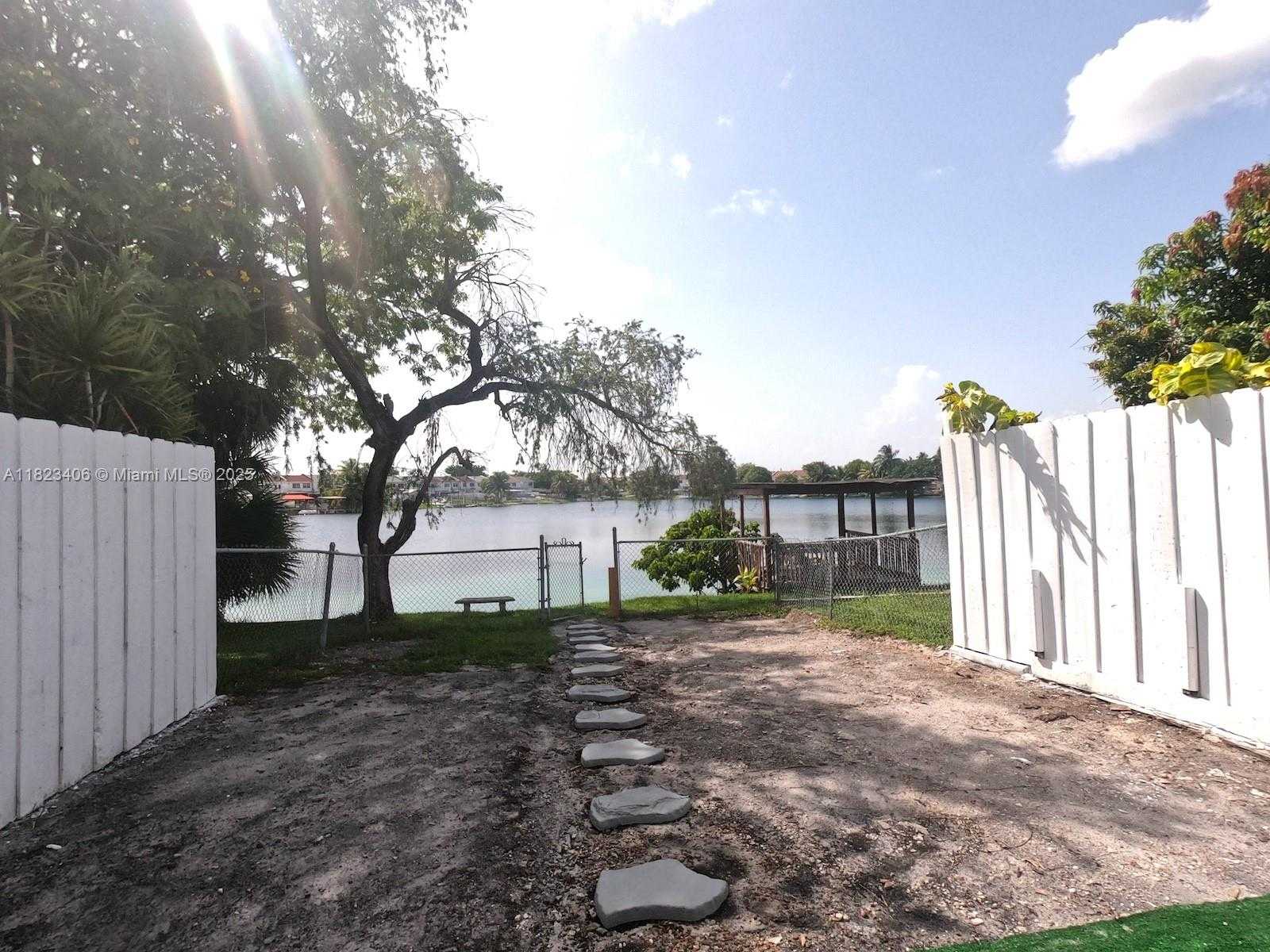 Small Image of 6881 WEST 16TH DR, Hialeah Number 50