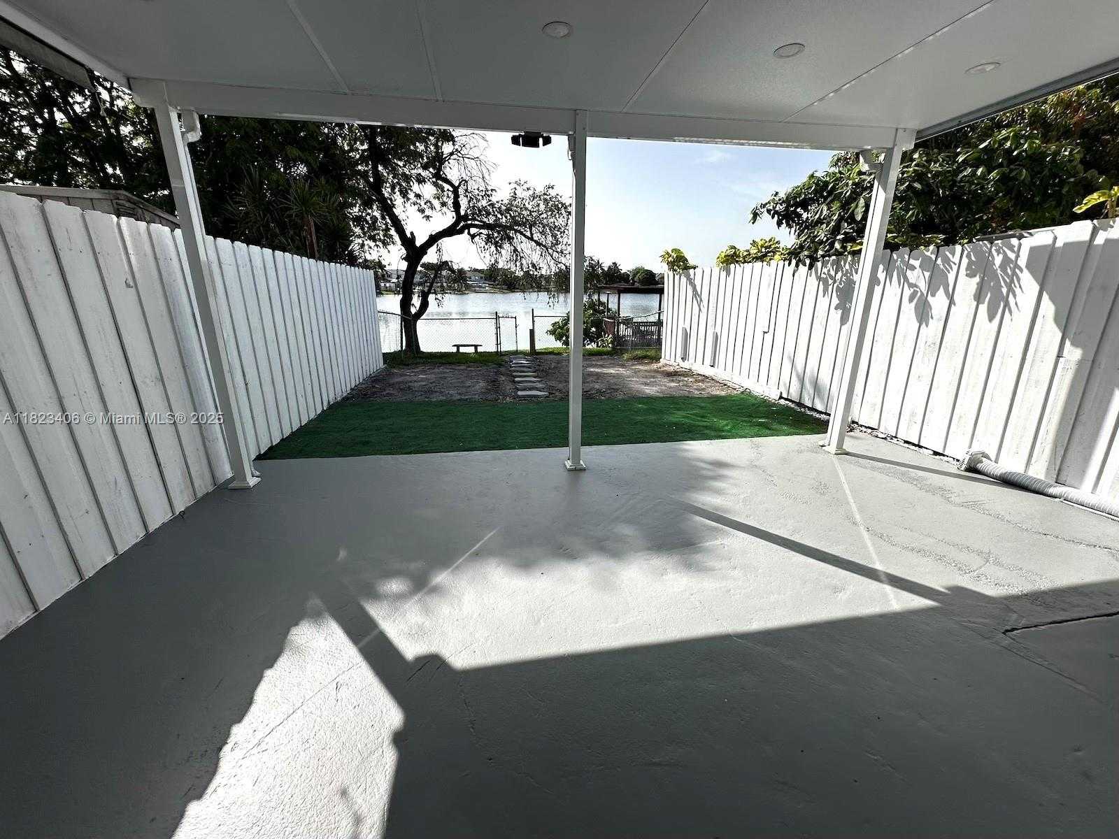 Small Image of 6881 WEST 16TH DR, Hialeah Number 52
