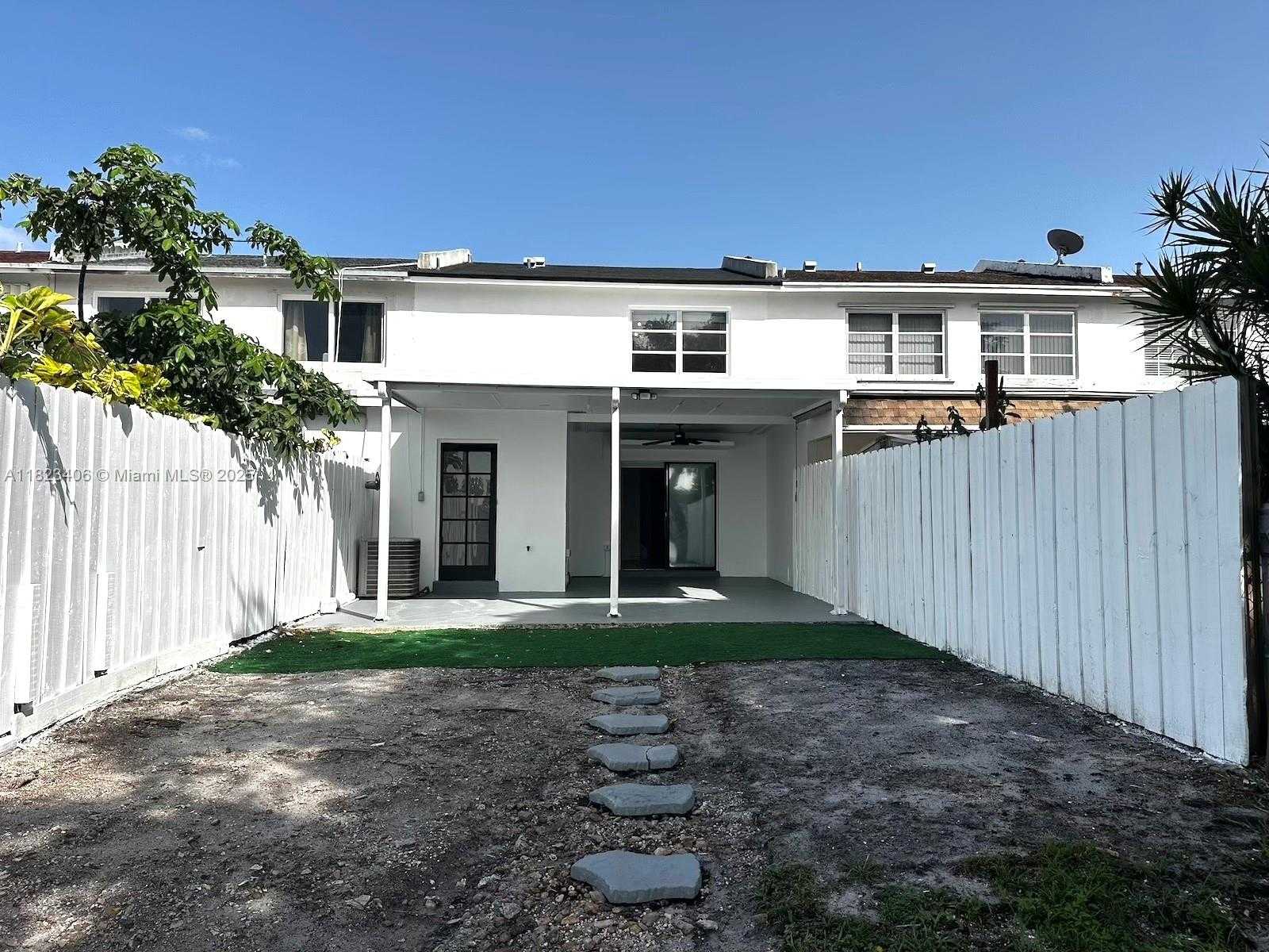 Small Image of 6881 WEST 16TH DR, Hialeah Number 55