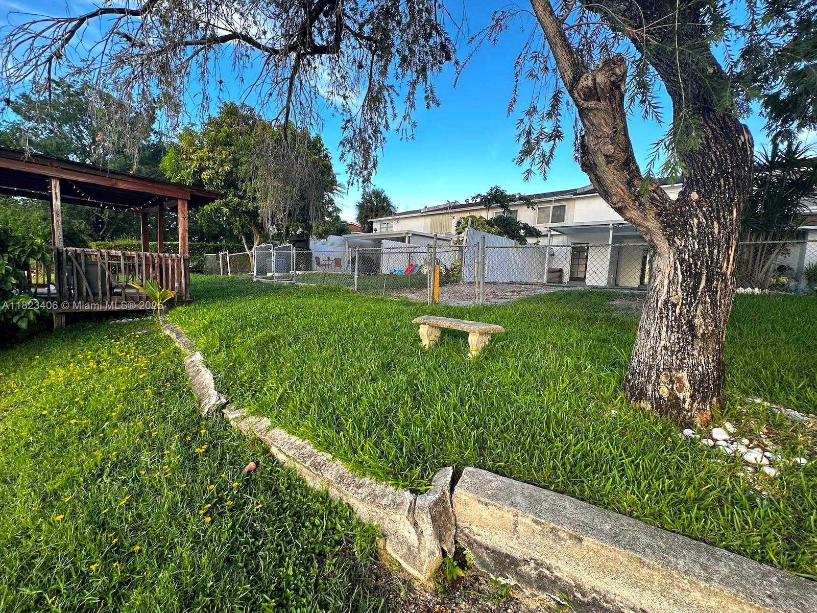 Small Image of 6881 WEST 16TH DR, Hialeah Number 63
