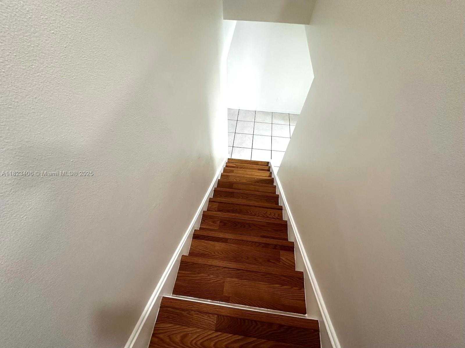 Small Image of 6881 WEST 16TH DR, Hialeah Number 9