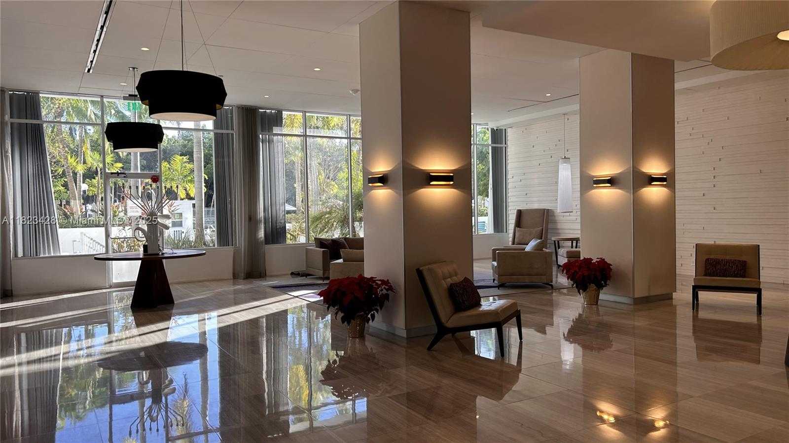 Small Image of 100 BAYVIEW DR #1030, Sunny Isles Beach Number 2