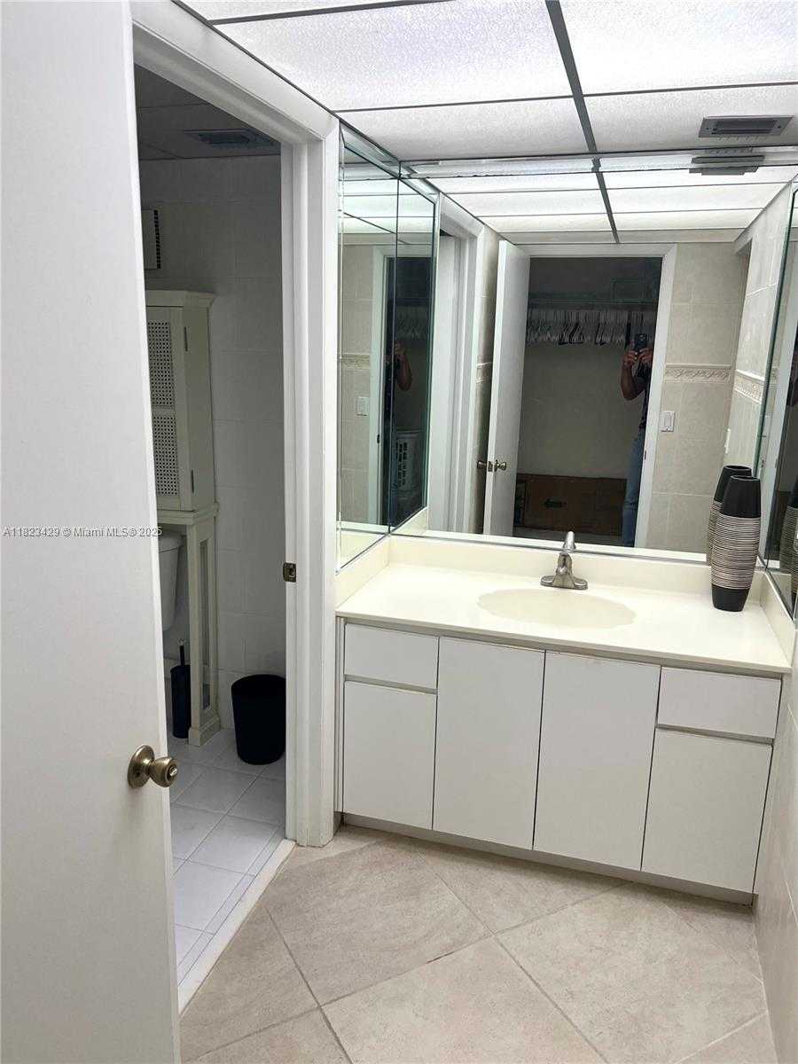 Small Image of 10825 SOUTH WEST 112TH AVE #216, Miami Number 12