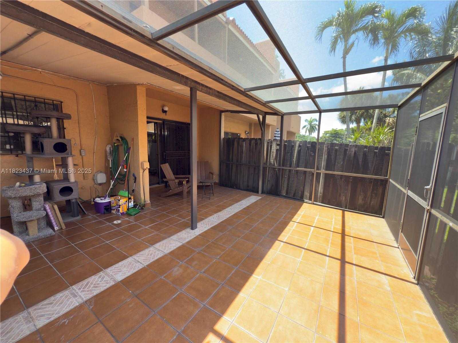 Small Image of 1651 SOUTH WEST 120TH AVE, Pembroke Pines Number 16