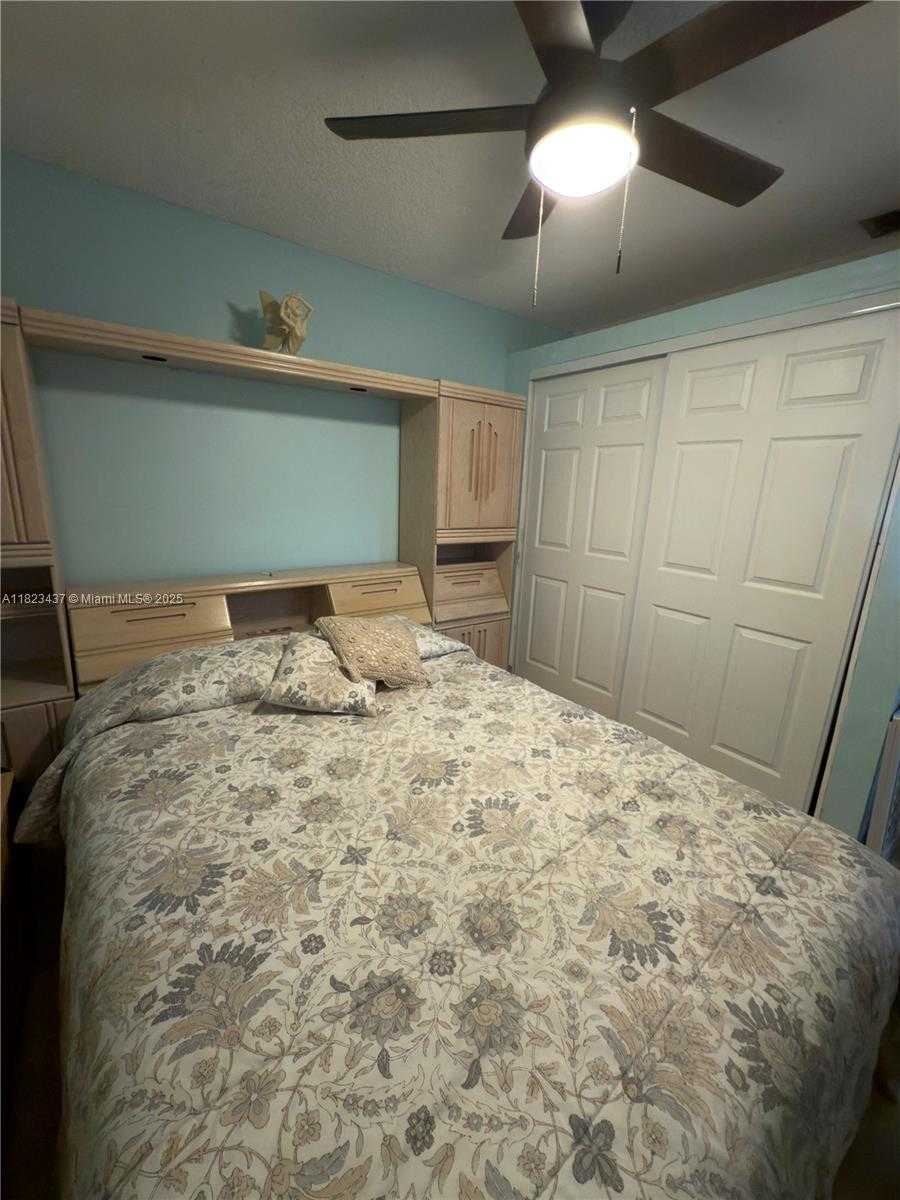 Small Image of 1651 SOUTH WEST 120TH AVE, Pembroke Pines Number 17