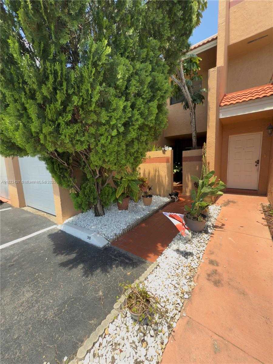 Small Image of 1651 SOUTH WEST 120TH AVE, Pembroke Pines Number 2