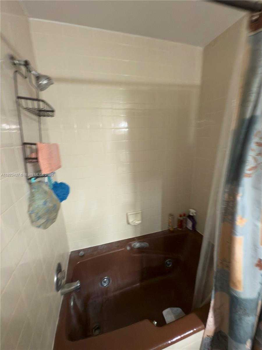 Small Image of 1651 SOUTH WEST 120TH AVE, Pembroke Pines Number 20