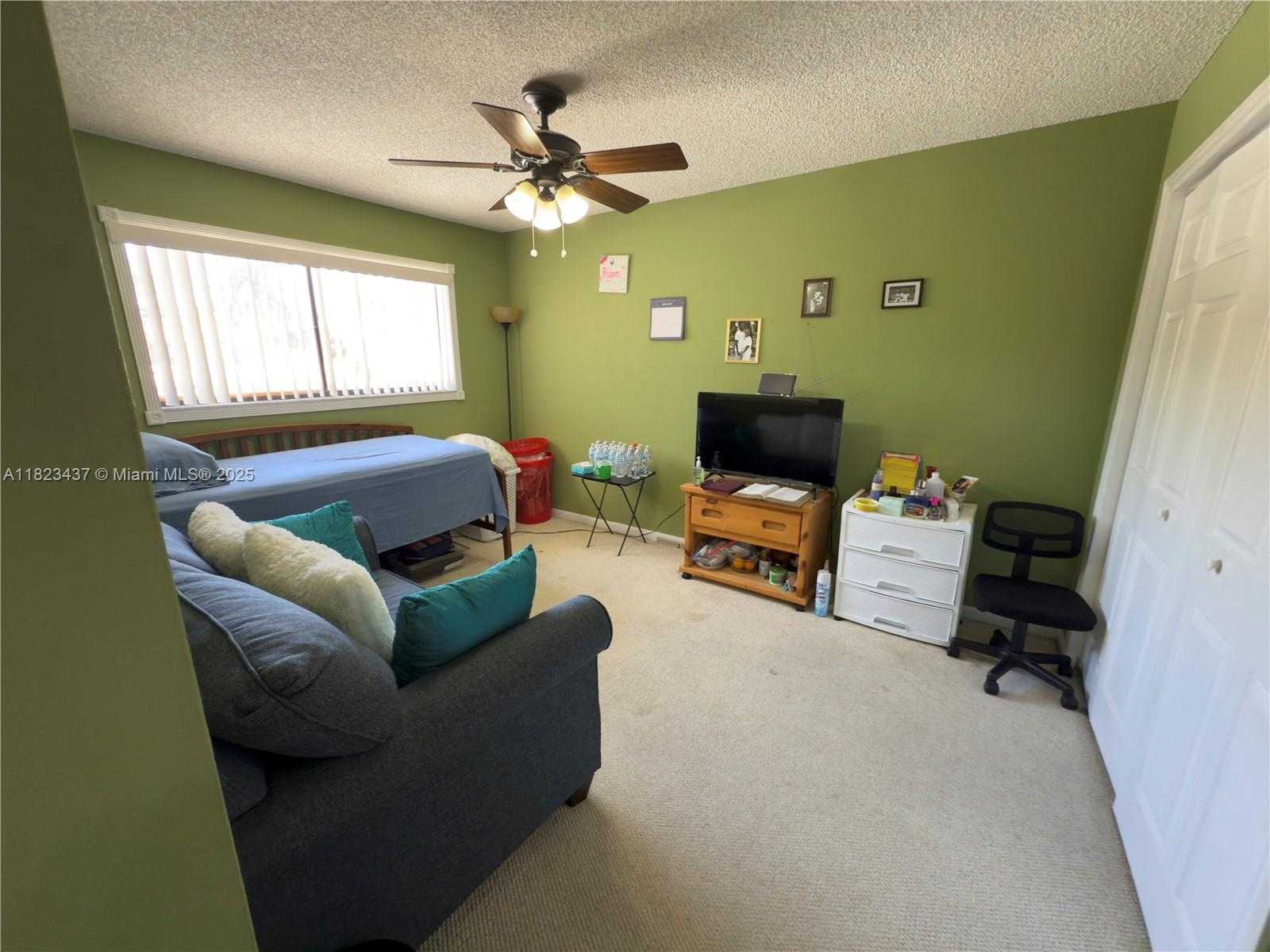 Small Image of 1651 SOUTH WEST 120TH AVE, Pembroke Pines Number 28