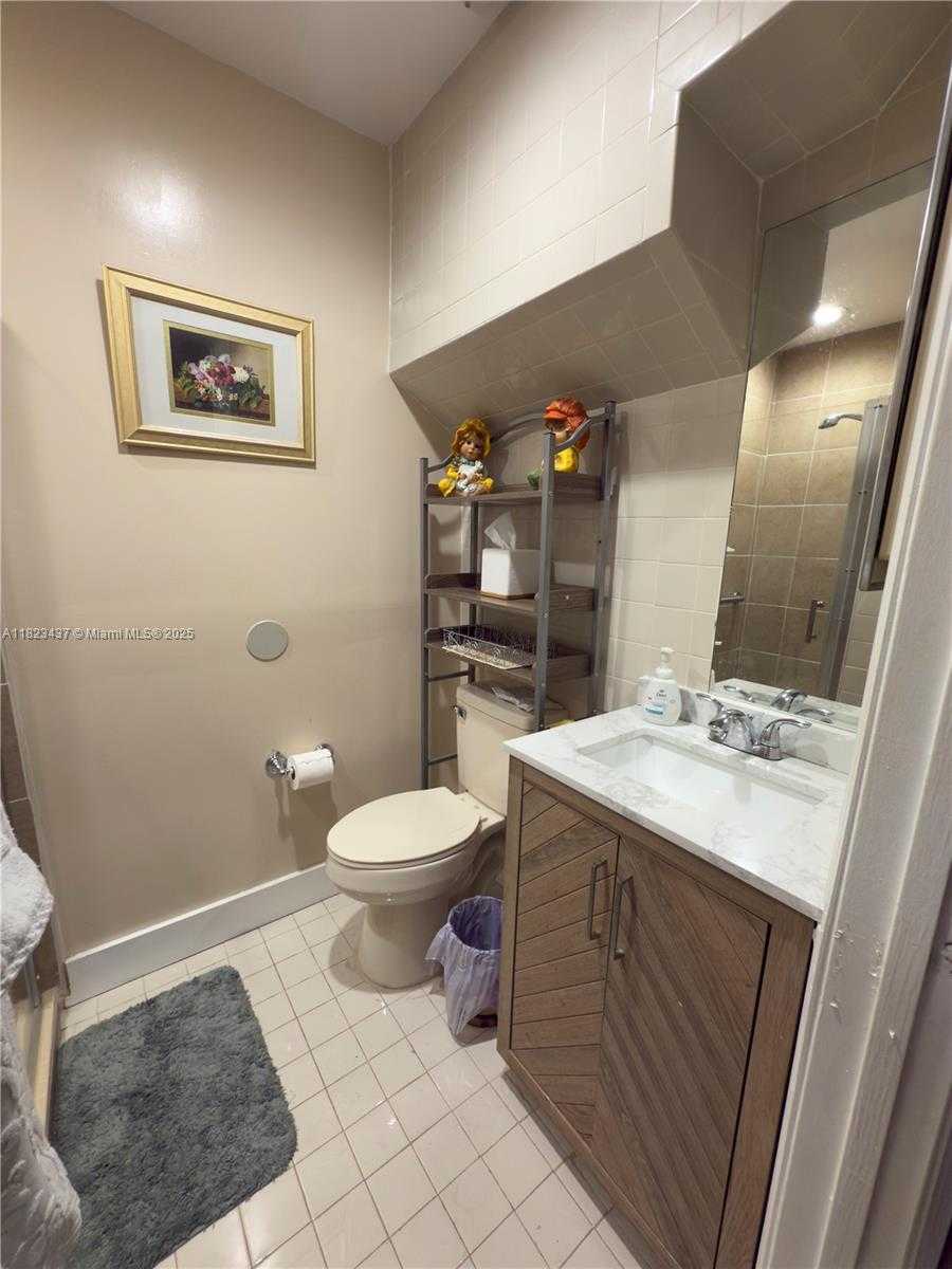 Small Image of 1651 SOUTH WEST 120TH AVE, Pembroke Pines Number 8