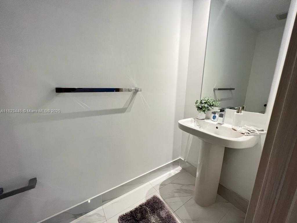 Small Image of 801 SOUTH MIAMI AVE #1202, Miami Number 23