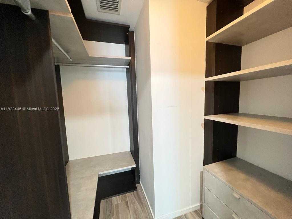 Small Image of 801 SOUTH MIAMI AVE #1202, Miami Number 24