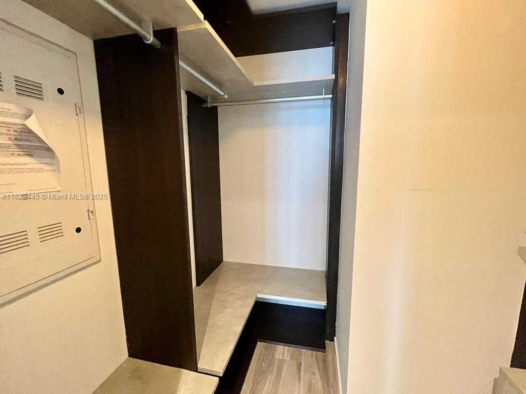 Small Image of 801 SOUTH MIAMI AVE #1202, Miami Number 25