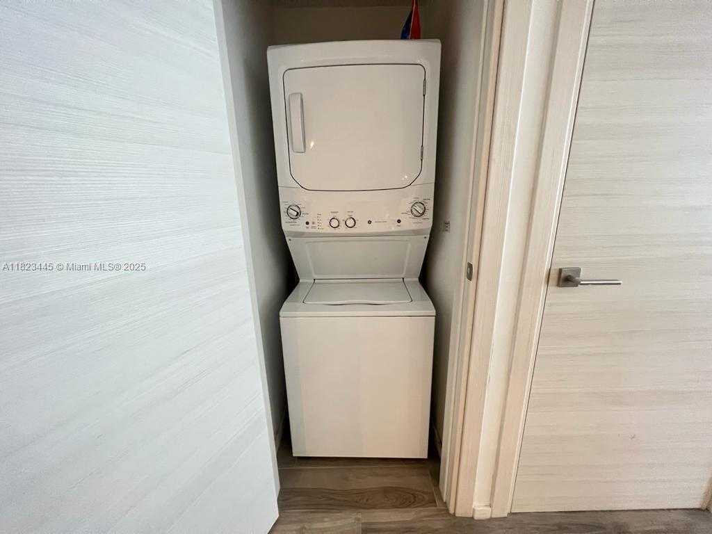 Small Image of 801 SOUTH MIAMI AVE #1202, Miami Number 26